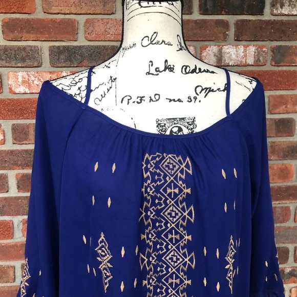 BLUE RAIN FRANCESCA’S  BLUE BLOUSE SIZE MEDIUM    NEW - Picture 2 of 11